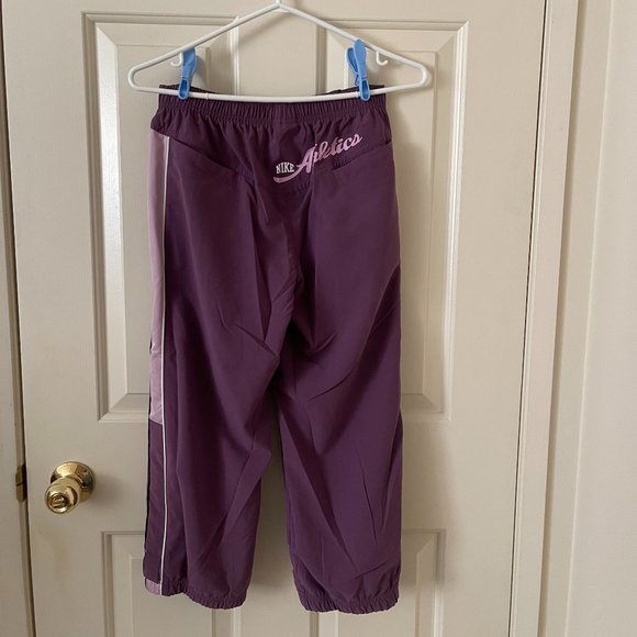 NWOT Nike Tracksuit Jacket and Capri Pant Set Size Youth 14 (or Ladies XS) - Picture 6 of 11